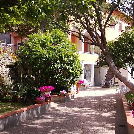 Orchidea Residence Hotel Finale Ligure Ngoại thất bức ảnh